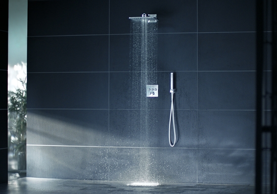 A number of installation options – concealed, exposed, or what GROHE is cleverly calling “excealed” (no visible shower rail, but with an exposed SmartControl) – make for configurations to suit a range of planning requirements