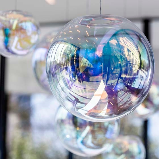 Read story Global phenomenon: NEO/CRAFT's Iris pendant light