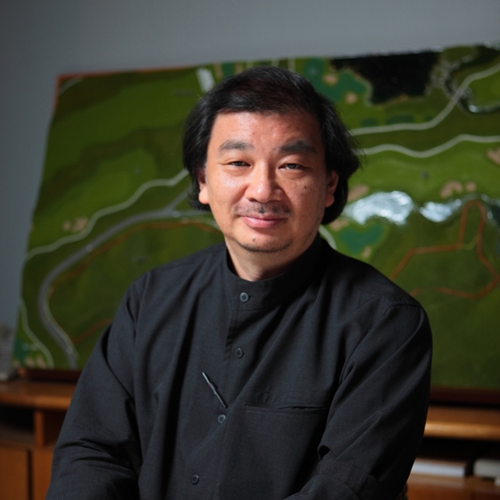 Lire l’histoire Asian Architecture Now: Garage Centre for Contemporary Culture – Shigeru Ban