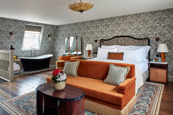 Trotz sehr abwechslungsreicher Gestaltungsakzente, verwebt der entspannte Eklektizismus des Designs alle Räume des Hotels zu einem neuen, grossen Ganzen; Photos: Simon Brown