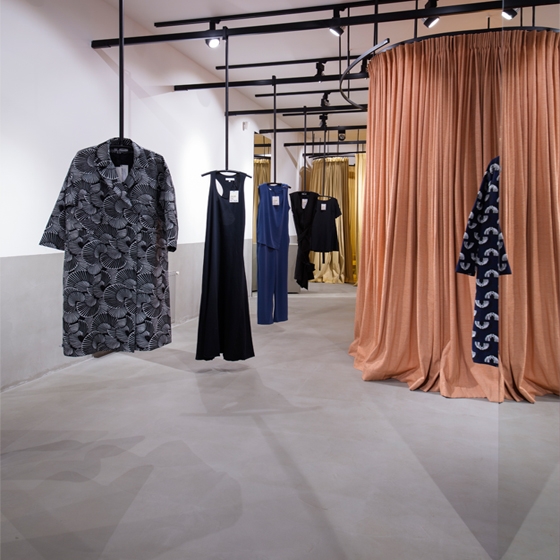 Lire l’histoire Retail Reimagined: new store projects 