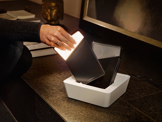 Up to five winglets CL can be charged simultaneously in the Basket Charger. The aesthetic charging basket is designed so that it can be placed visibly in the living area. Photo: Nimbus Group / Frank Ockert
