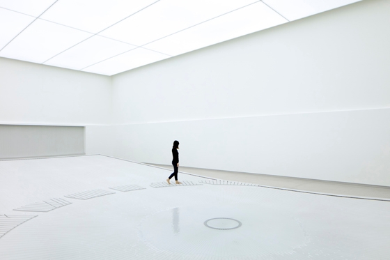 Asif Khan's Hyundai Pavilion for the Pyeongchang Winter Olympics in South Korea serves as the company's showpiece by combining novel materials with a highly conceptual installation. Photos: © Luke Hayes