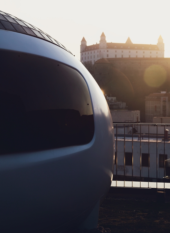 The Nice Architects’ Ecocapsule fits in a standard container and is light enough to be airlifted anywhere, meaning you can set up your micro home in the woods, fields and even on rooftops. Photos: Michal Chudik ©Ecocapsule Holding