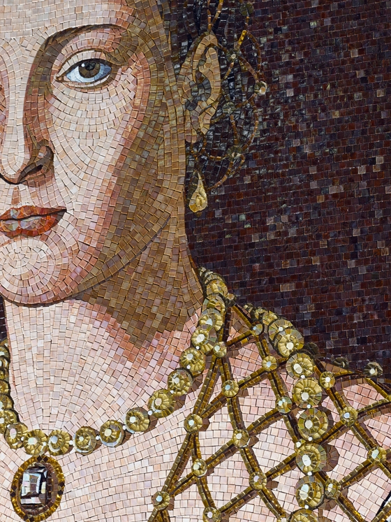 Sicis has transformed the traditional art of mosaic into a versatile decorative treatment for use in contemporary interiors by creating products that are infinitely customisable