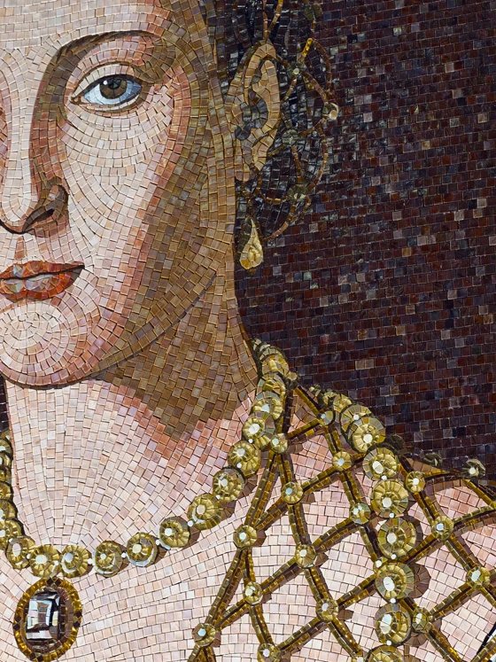 Sicis has transformed the traditional art of mosaic into a versatile decorative treatment for use in contemporary interiors by creating products that are infinitely customisable