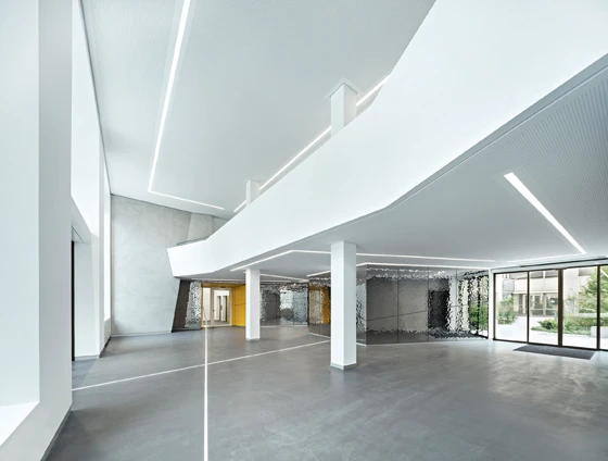 Refurbishment of an office building from the early 1990s: PEAK office building in Munich by Oliv Architekten © Oliv Architekten