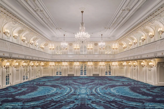 Oriental Weavers' large carpet at the Crystal Ballroom of The Blackstone Hotel in Chicago is a direct play at nearby Lake Michigan. ©Christopher Villano